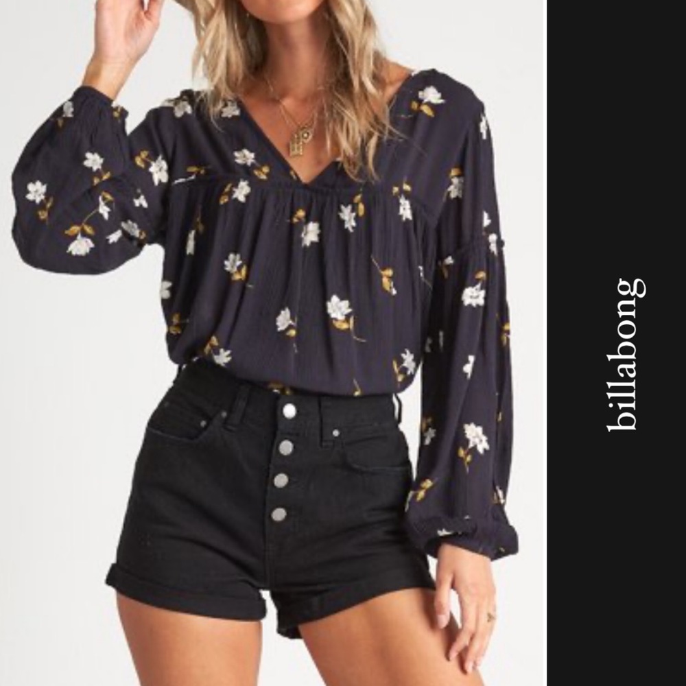 Billabong Women's Shirt Genius Printed Blouse in Black Floral 828570 • S